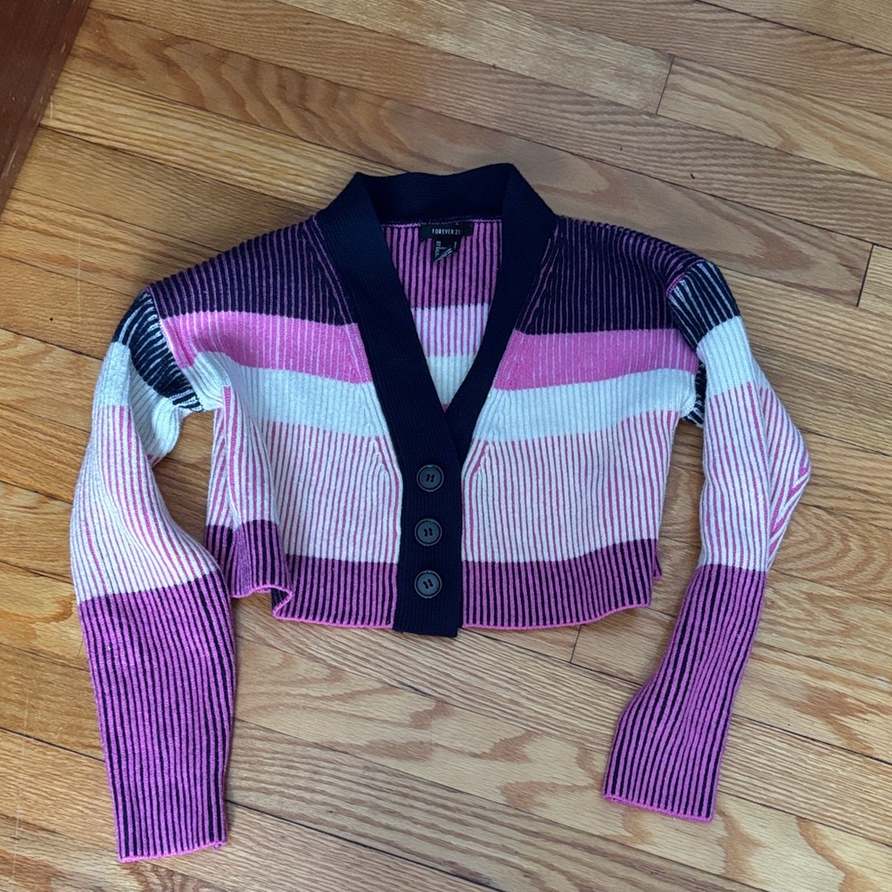 Forever 21 Pink Striped Crop Cardigan NEW!! Size small - Picture 2 of 7